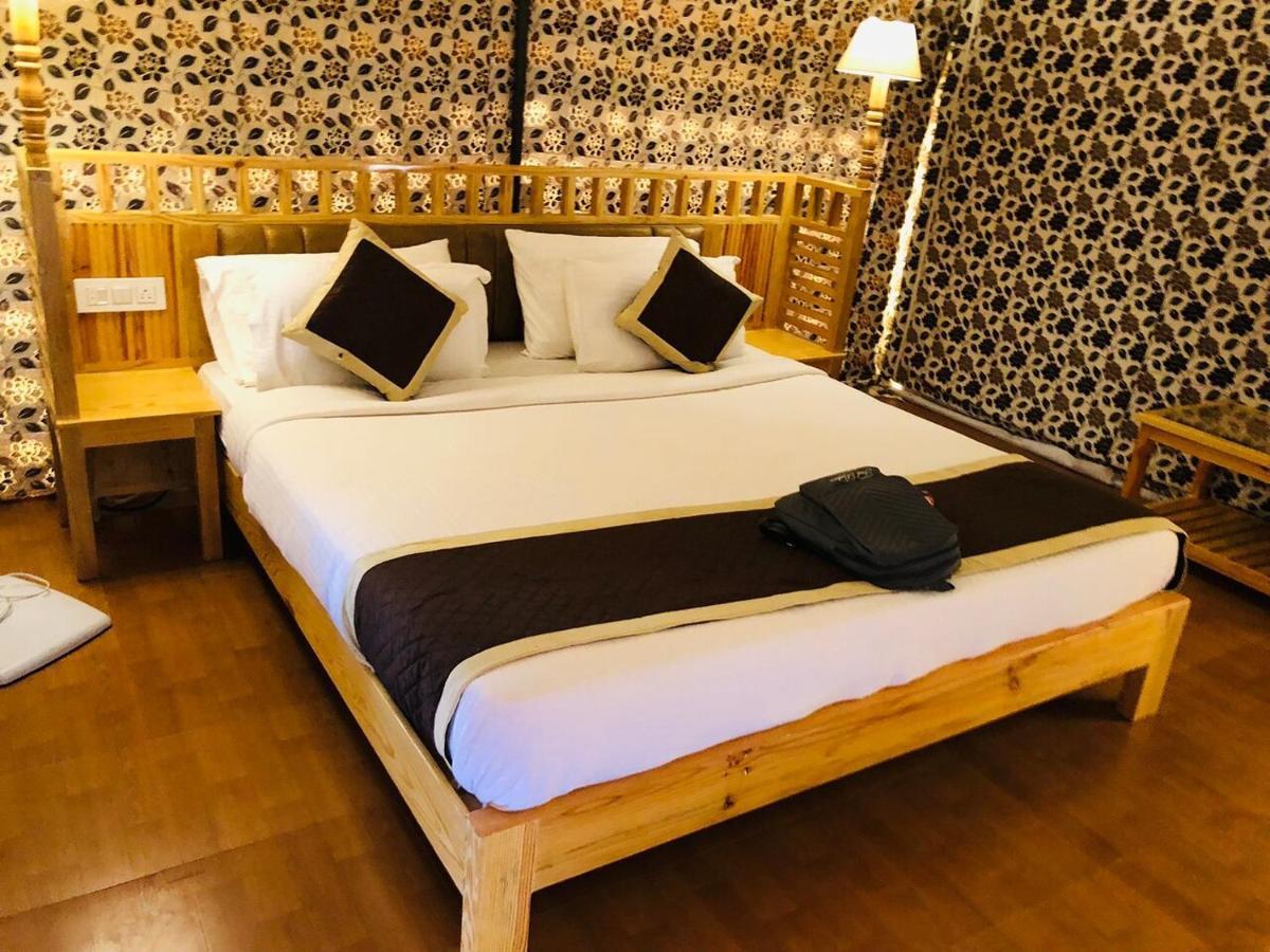 Golden Sandstone Hotel Desert Safari Camp Jaisalmer Zewnętrze zdjęcie