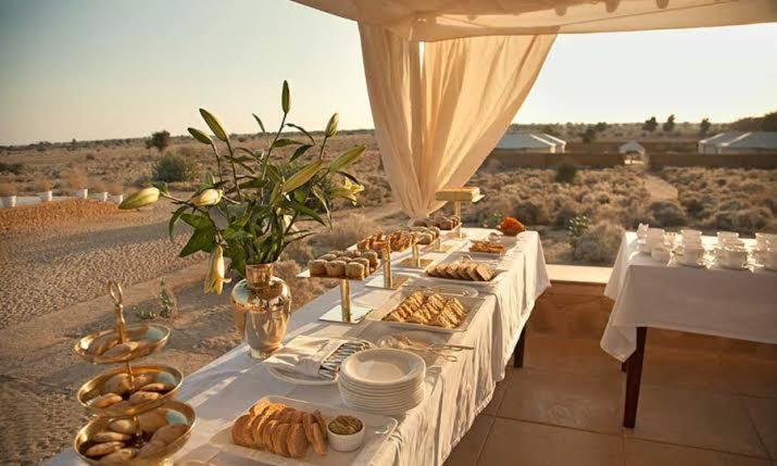Golden Sandstone Hotel Desert Safari Camp Jaisalmer Zewnętrze zdjęcie
